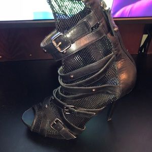 Black Guess high heels